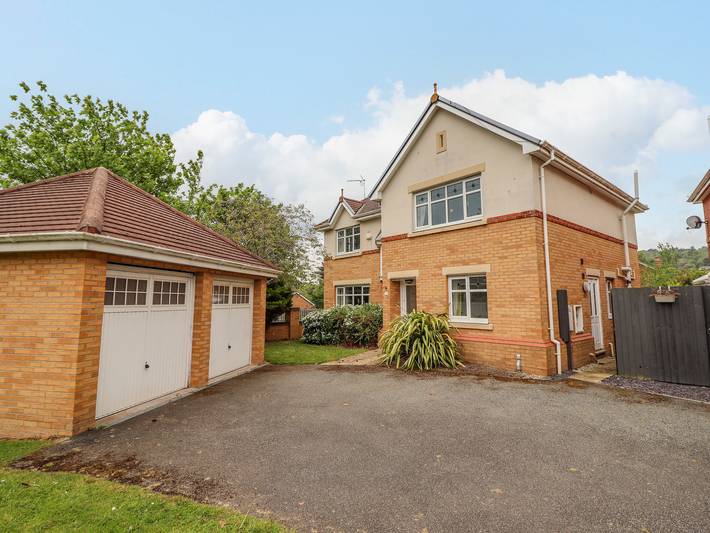 Holiday rental for 8 people, with Garden in Colwyn Bay