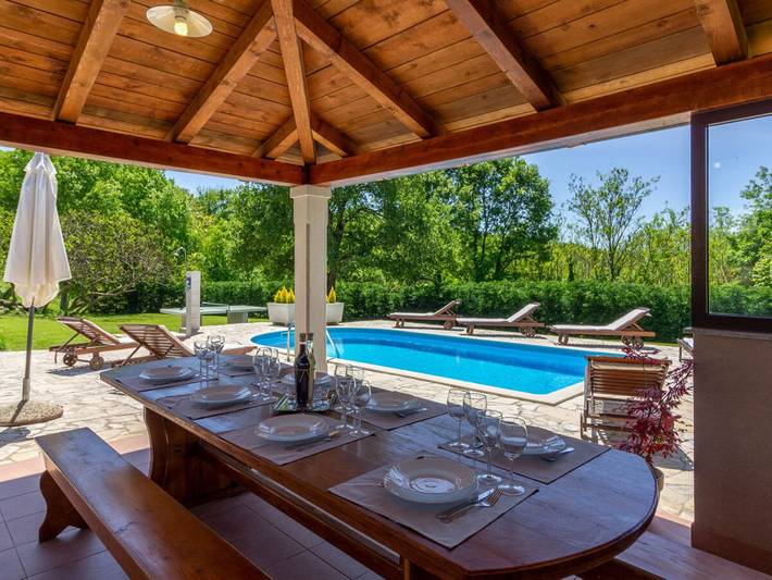 Ferienhaus für 12 Personen, mit Garten und Terrasse sowie Pool, kinderfreundlich in Istrien - 4