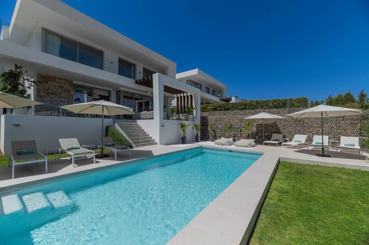 Vacation rental for 8 people, with Balcony and Garden in Marbella