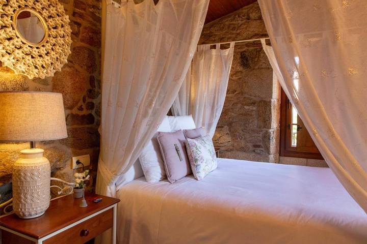 Casa rural para 2 personas, con Terraza y Jacuzzi además de Jardín y Piscina en Galicia - 4