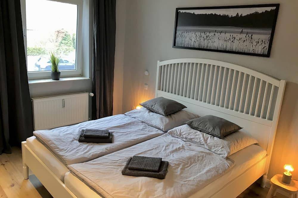 Ganze Wohnung, Fewo \"Auszeit am See\" -  Im Naturpark Mecklenburgische Schweiz, direkt am See. in Krakow am See, Mecklenburgische Seenplatte