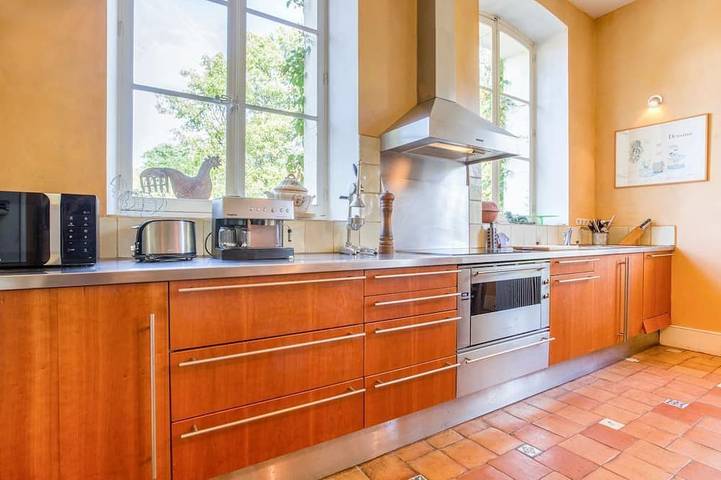 Gîte pour 12 personnes, avec jardin à Brinon-sur-Sauldre - 4