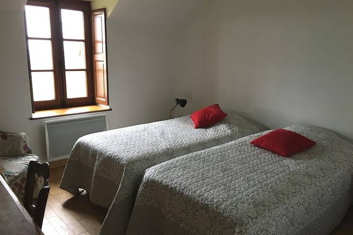 Location de vacances pour 11 personnes, avec jardin, animaux acceptés à La Grande-Verrière - 4