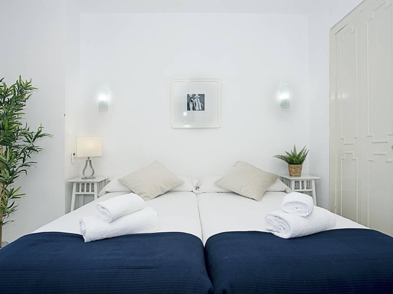 Ganze Ferienwohnung, 2km zur Playa de Bil Bil: Wohnung mit Parkplatz, WiFi, AC, Pool & Terrasse in Torremolinos, Costa del Sol