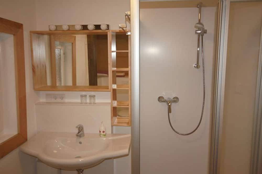 Ganze Wohnung, 4-Bett-Wohnung im 2.Og - Ferienwohnung Dasbach in Hachenburg, Westerwald