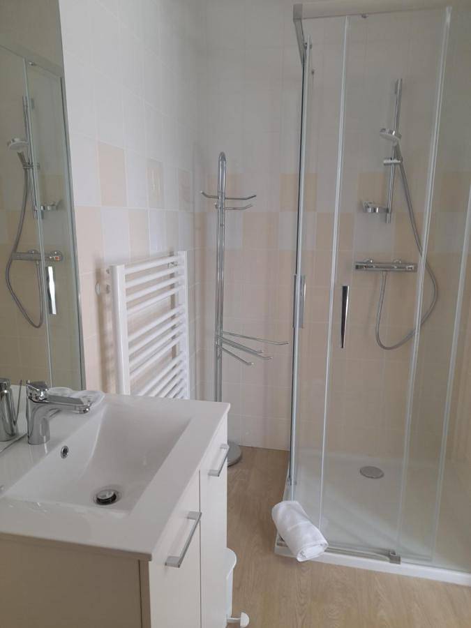 Maison de vacances pour 13 personnes, avec vue et jardin, animaux acceptés dans Nièvre - 4