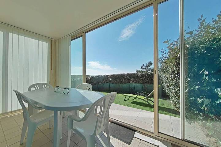 Location de vacances pour 4 personnes, avec piscine et terrasse dans Office De Tourisme De Bretignolles Sur Mer