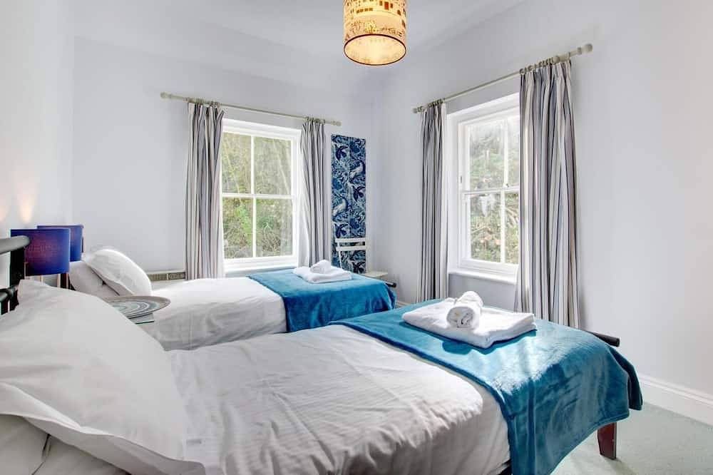 3 Bed in St. Levan (oc-p00787) in Porthcurno, Cornwall