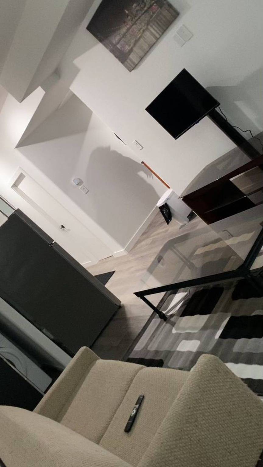 Ganze Wohnung, Komfortable Suite aus dem Neubau 2025! in Edmonton, Alberta