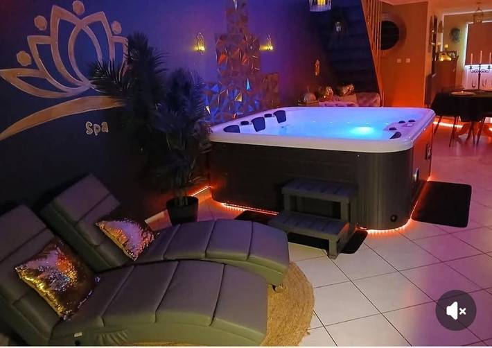 Gîte pour 4 personnes, avec terrasse ainsi que jacuzzi et jardin à Desvres