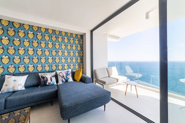 Apartamento entero, Apartamento 'Los Acantilados' con vistas al mar, piscina compartida y Wi-Fi in Almería, Costa de Almería