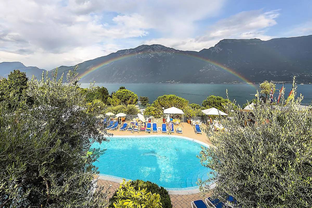 Chalet Luxus 8x3 5 persons in Limone sul Garda, Garda-Fjellene