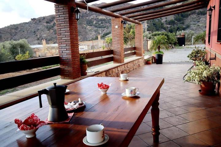 Chalet para 8 personas, con piscina y terraza además de jardín y vistas, Se admiten mascotas en Costa Tropical - 2