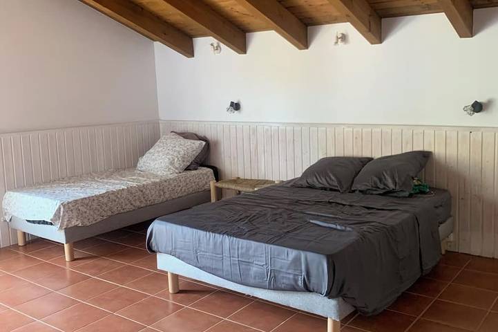 Wooded house 5 minutes from the beach in a quiet location in Pals, Costa Brava
