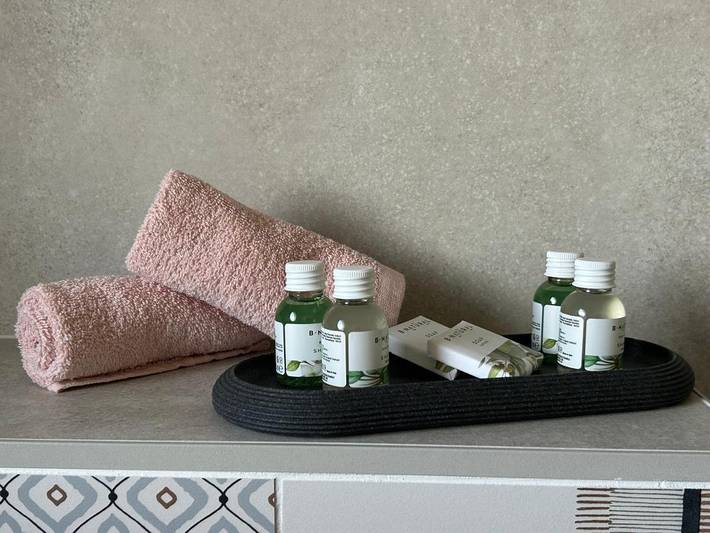 Location de vacances pour 2 personnes, avec vue et terrasse ainsi que jardin et piscine à Lamonzie-Saint-Martin - 4