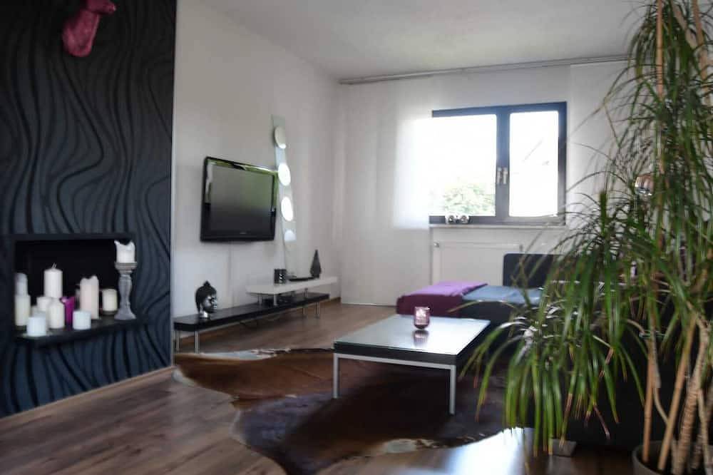 Ganze Wohnung, Gemütliche Ferienwohnung 90 qm mit Balkon und schöner  Aussicht . in Modautal, Südhessen