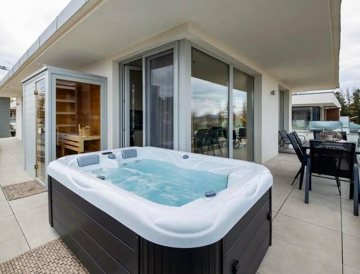 Ferienwohnung für 6 Personen, mit Terrasse und Whirlpool sowie Sauna in Balatonlelle - 3