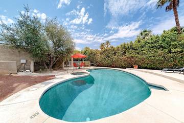 Vacation House for 6 Guests in Palm Springs, Coachella Valley, Picture 2