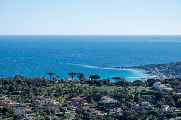 Gîte pour 10 personnes, avec piscine dans Golf Bluegreen Sainte-Maxime - 3