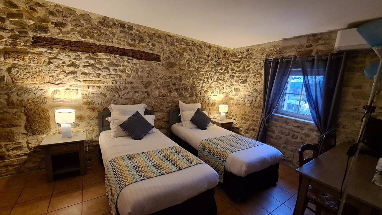 Logis Hôtel Restaurant La Bastide Saint Bach in Suze-la-Rousse, Région de nyons