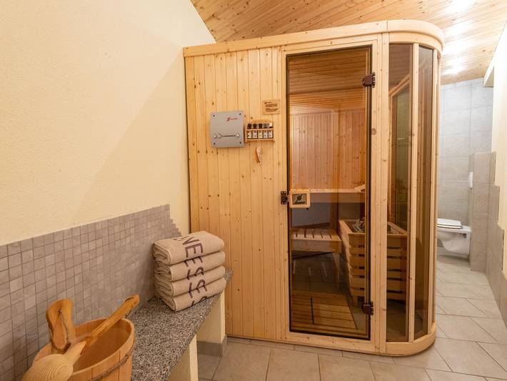 Ganze Wohnung, Wohnung in Strengen nahe Skibus in Lechtaler Alpen, Strengen
