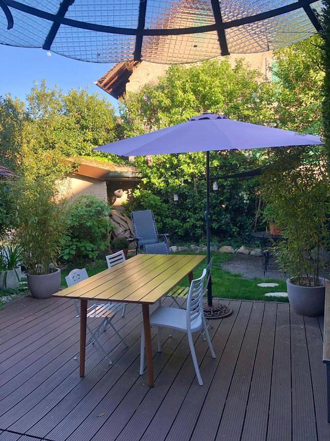 Location de vacances pour 4 personnes, avec jardin ainsi que vue et terrasse, animaux acceptés dans Lully - 4