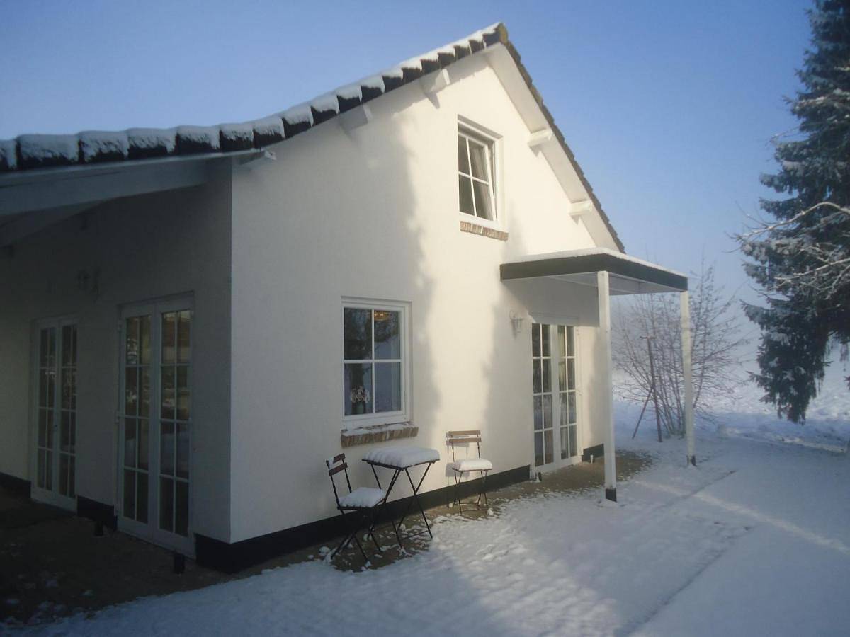 Holiday Home in Spijk with Meadow Views, cleaning included in Rijnwaarden, Niederrhein