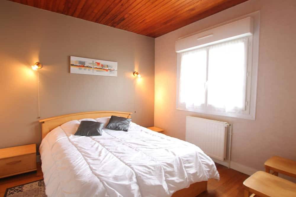 Charmante Villa 2 Chambres à 100m de la Plage in Saint-Martin de Bréhal, Bréhal