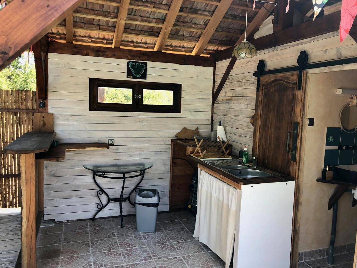 La Roulotte du Coustal, Climatisé in Cajarc, Quercy