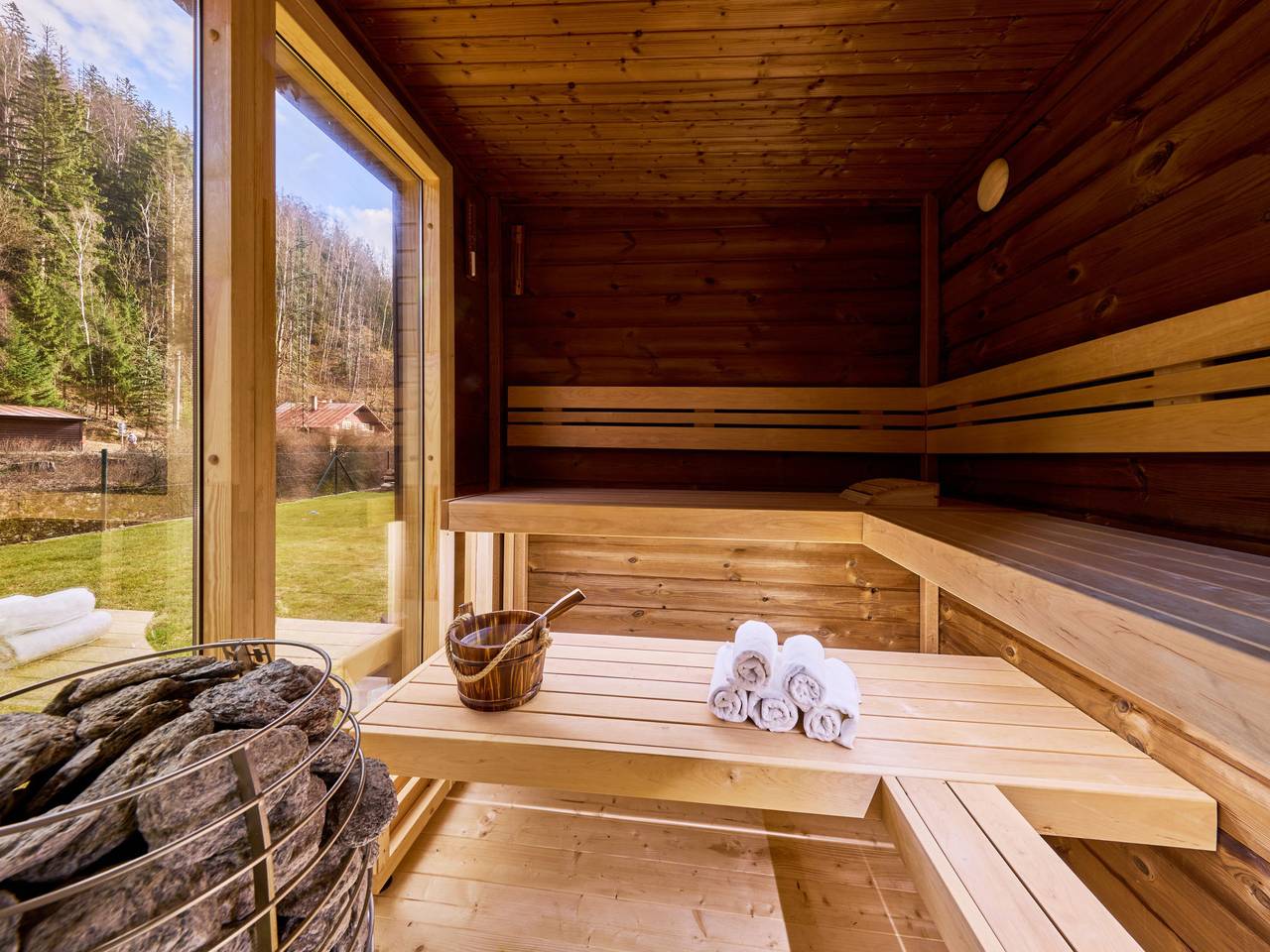Charming Mountain Lodge & Wellness in Pec pod Sněžkou, Region Trautenau