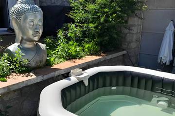 Gîte pour 4 personnes, avec jacuzzi et terrasse, animaux acceptés dans Eure-et-Loir