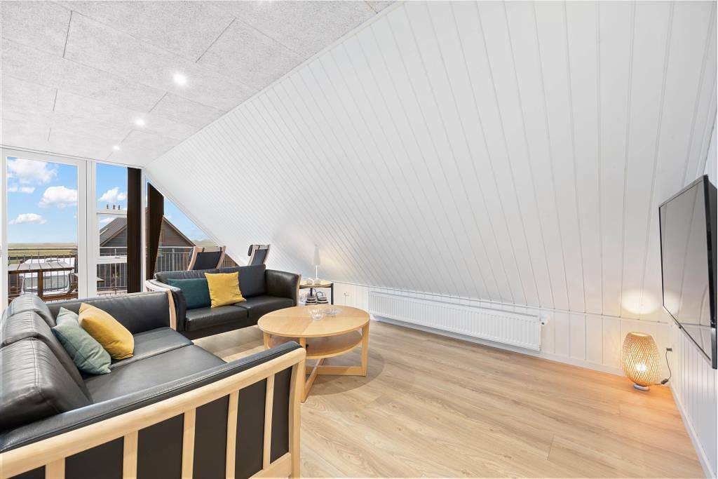 Komfortables Ferienhaus mit Badetonne & Sauna in Sønderstrand, Havneby