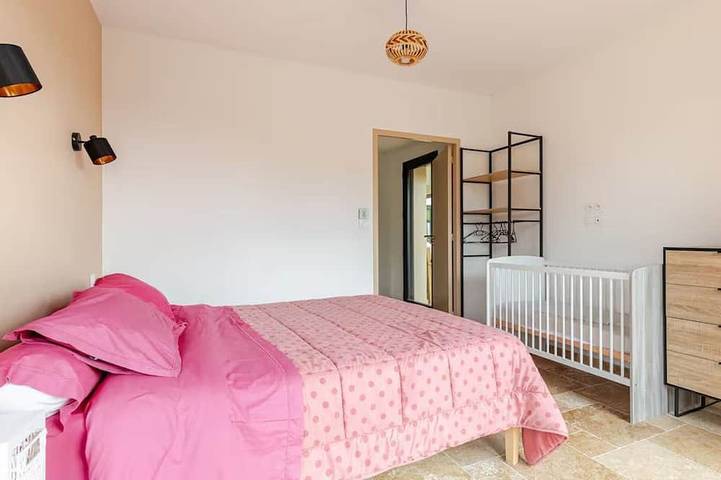 Gîte pour 8 personnes, avec jardin dans Soulitré - 4