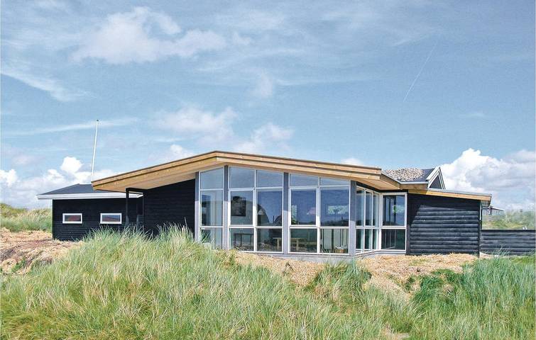 Ferieudlejning for 4 personer, med Terrasse på Fanø