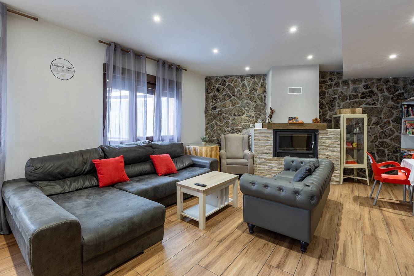 Casa rural 'Camino De Avila' con vistas a la montaña, piscina privada y Wi-Fi in Mediana de Voltoya, Provincia de Ávila