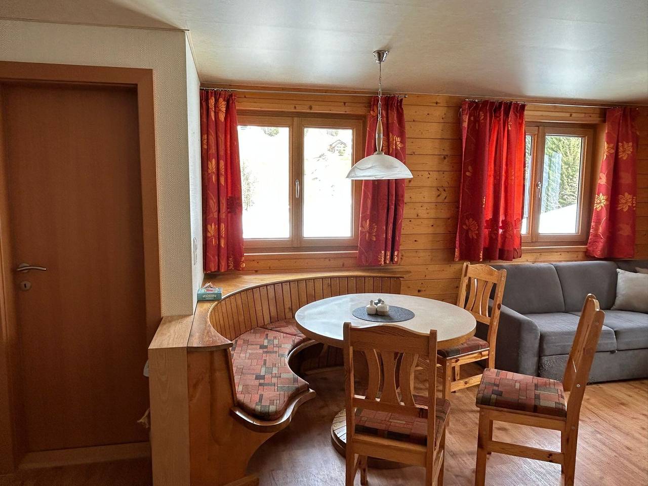 Entire apartment, Apartment 'See und Me -' with Lake View, Private Terrace and Wi-Fi in Fontanella, Lechquellengebirge