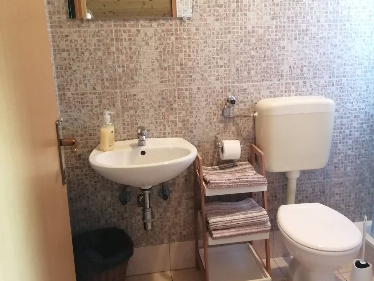Cijeli apartman, Guesthouse Žafran- Room With Landscape View in Smoljanac, Ličko-senjska županija