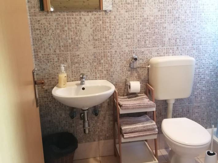 Apartamento entero, Guesthouse Žafran- Room With Landscape View in Smoljanac, Condado de Lika-Senj