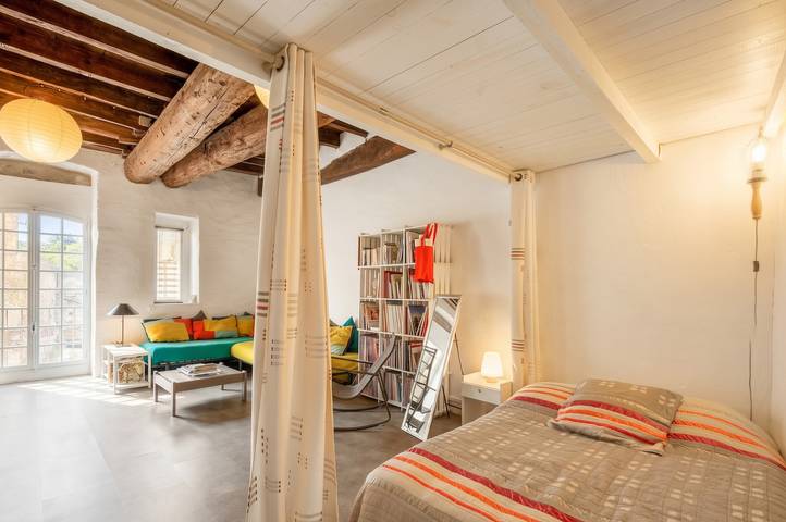 Estudio entero, Estudio encantador en Villeneuve-lès-Avignon, 45m², balcón in Villeneuve-lès-Avignon, Region de Nimes