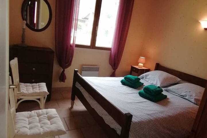 Location de vacances pour 10 personnes, avec jardin à Gère-Bélesten - 4