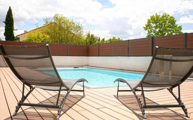 Cottage pour 6 personnes, avec terrasse et jardin ainsi que vue et piscine à Le Loroux-Bottereau