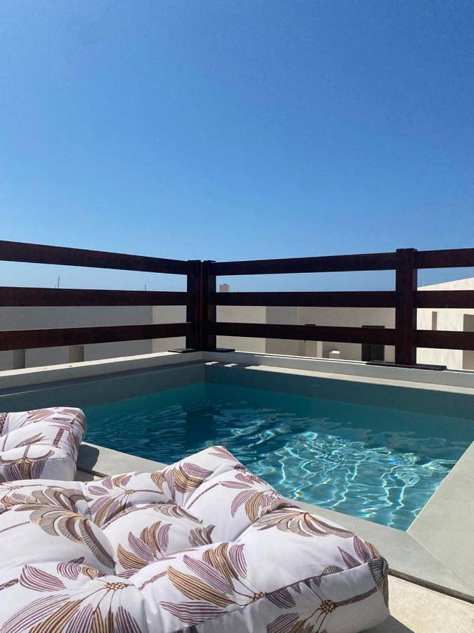 Location de vacances pour 2 personnes, avec jardin et jacuzzi dans Antiparos Ville - 2