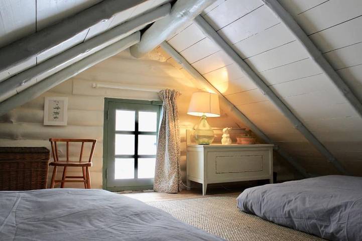 Auténtico chalet en el corazón de la naturaleza, al borde del bosque de Rambouillet. in Adainville, Yvelines