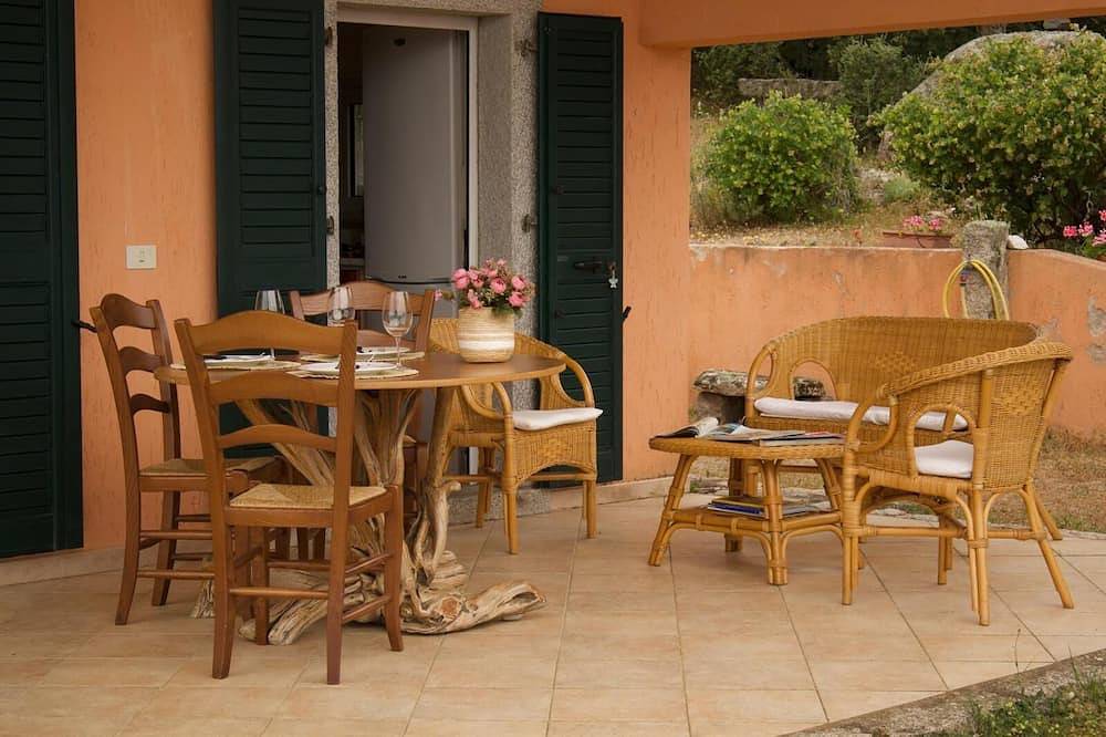 Villa Cunconi: A unique panorama between the mountains and the sea in Calangianus, Olbia-Tempio