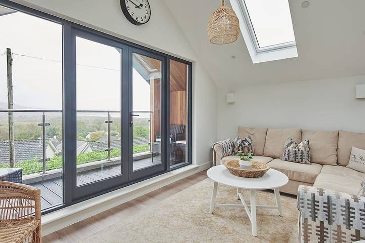 Glamping for 6 people in Gower