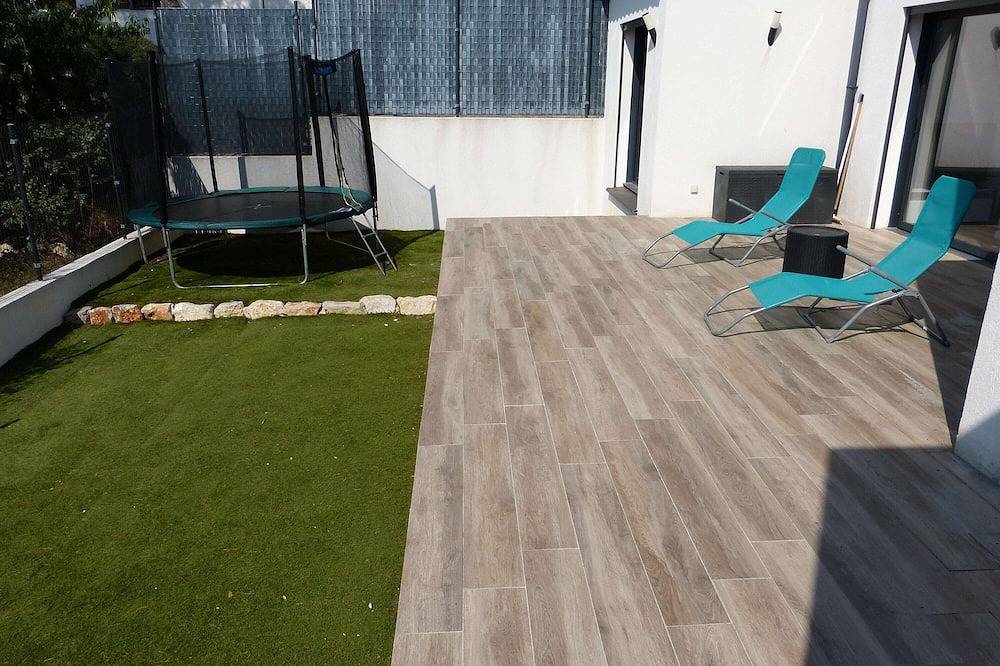 Bas de Villa à 5 Minutes de Marche de la mer in Sausset-les-Pins, Istres region