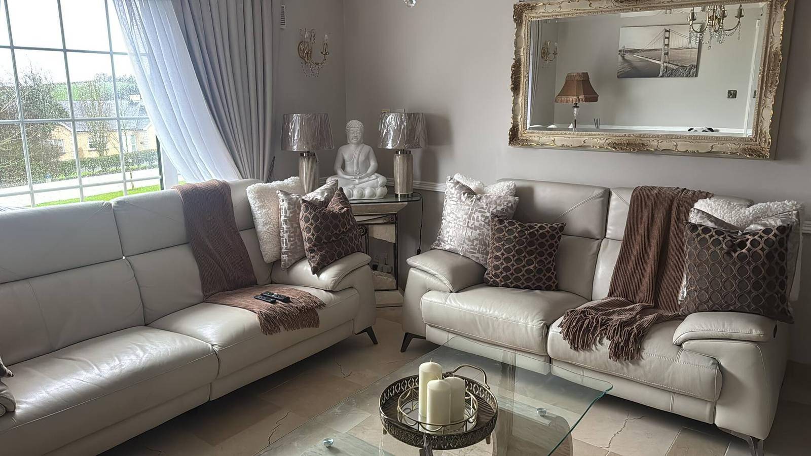 Dernvale House - Double room sleeps 3 in Monaghan, County Monaghan