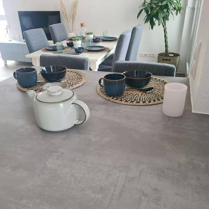 Ganze Wohnung, Bookandstay24 Hanau Ferienwohnung mit Küche, Balkon und Parkplatz in Hanau, Main-Kinzig-Kreis