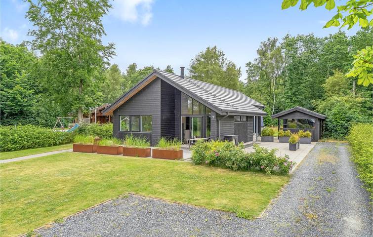 Ferienhaus für 4 Personen mit Terrasse in Sunds, Sunds Sø