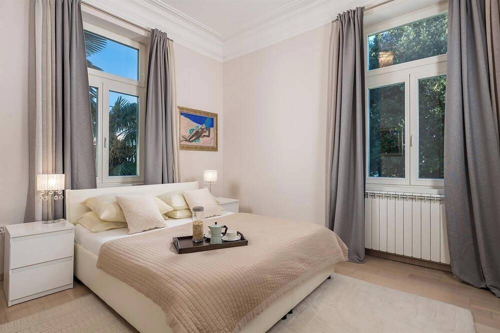 Entire apartment, Villa Sokol- luxurious apartment Sokol 1 in Opatija center in Kupalište Slatina, Opatija Riviera